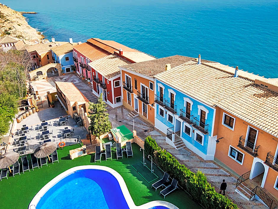 Occidental Pueblo Acantilado