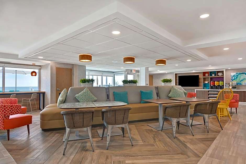 Home2 Suites By Hilton Ormond Beach Oceanfront, FL