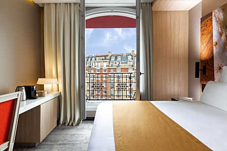 Superior Double Room with Balcony