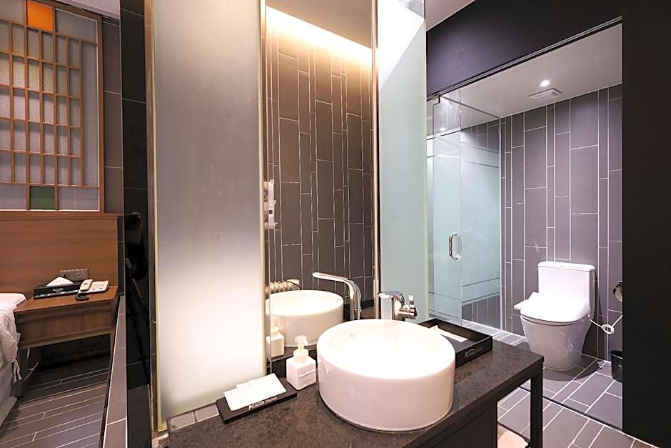 Almond Hotel Busan Station