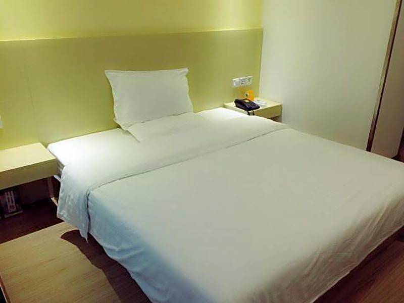 7 Days Inn Guomao Business Center – Shenzhen, IA