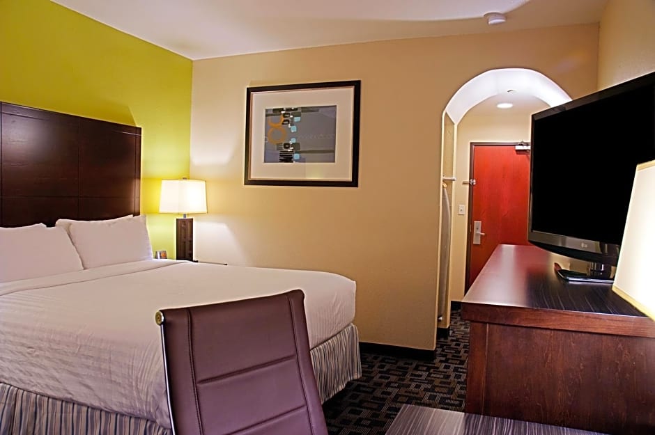 Super 8 by Wyndham Irving/DFW Apt/North