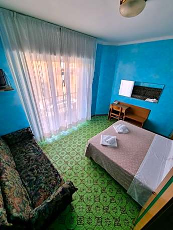 Triple Room with Balcony