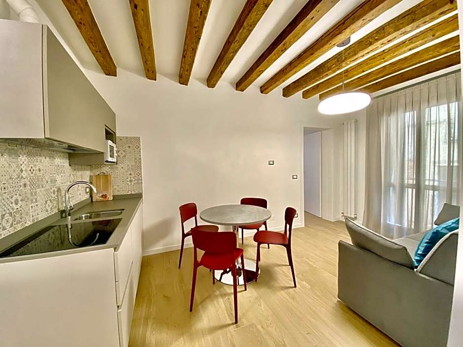 Suite House 4343 apartments