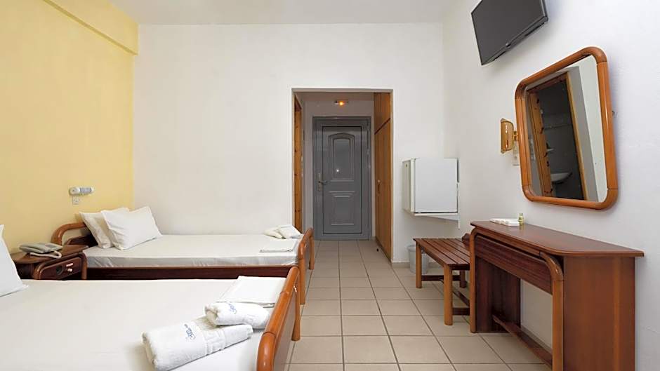 Kardamili Beach Hotel