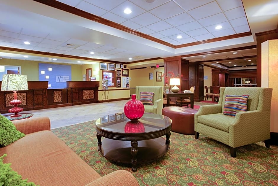 Holiday Inn Express Hotel & Suites Charleston-Ashley Phosphate, an IHG Hotel