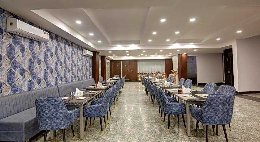 Hotel La Mirage Noida
