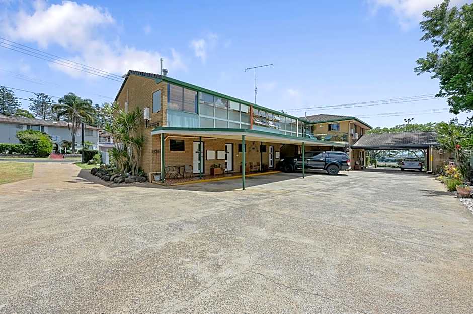 A Raceview Motor Inn