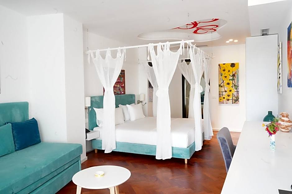 Bougainville Bay Hotel
