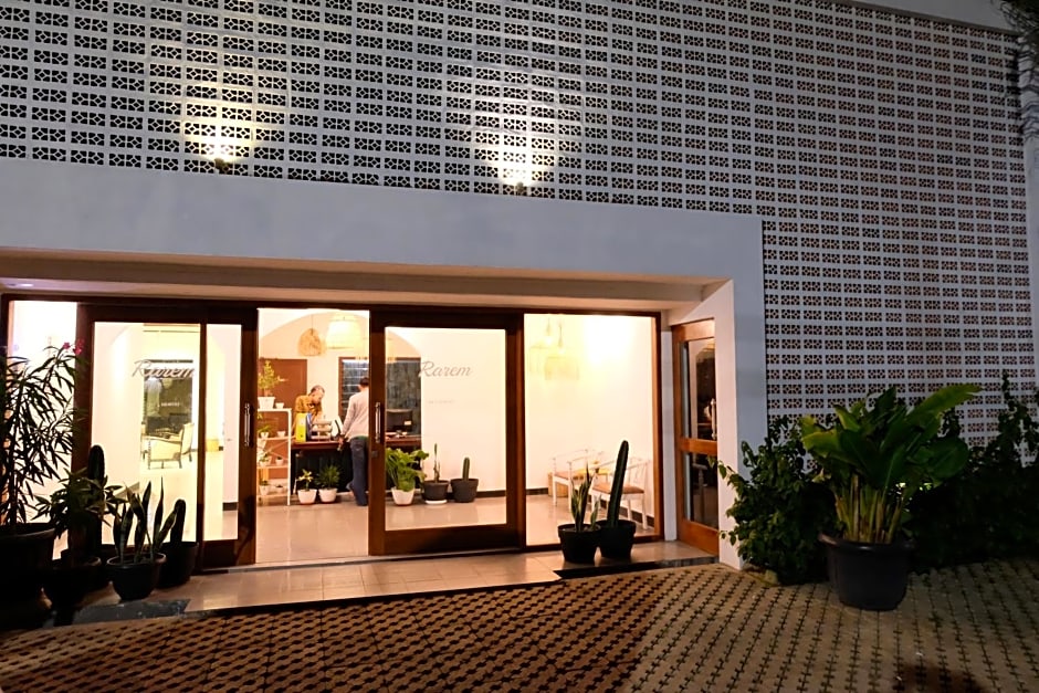 Rarem Bed & Breakfast