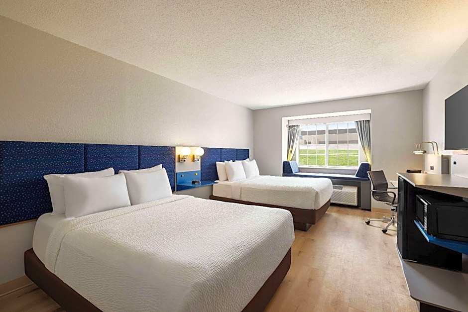 Microtel Inn & Suites By Wyndham New Ulm