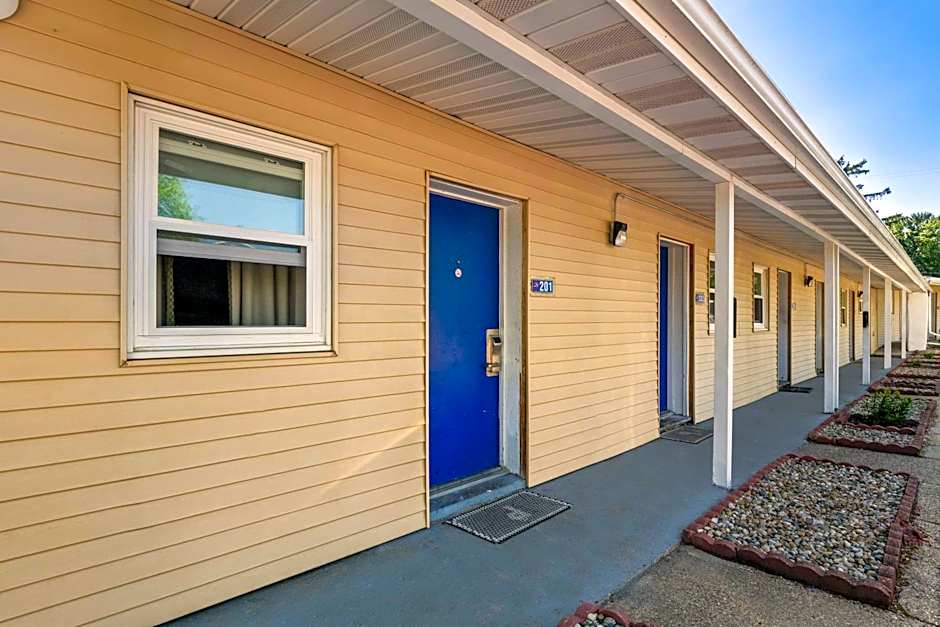 Americas Best Value Inn Jonesville Hillsdale