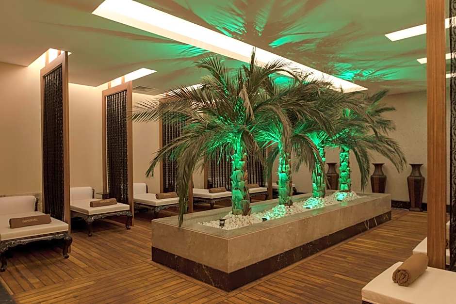 Delphin Imperial Lara