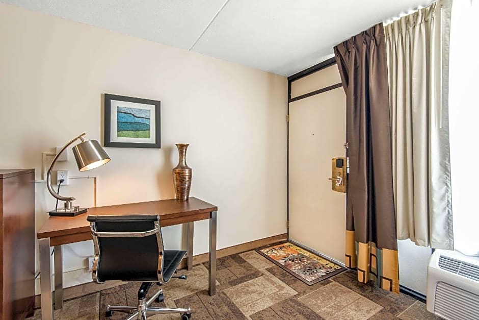 Econo Lodge Oak Grove-Blue Springs