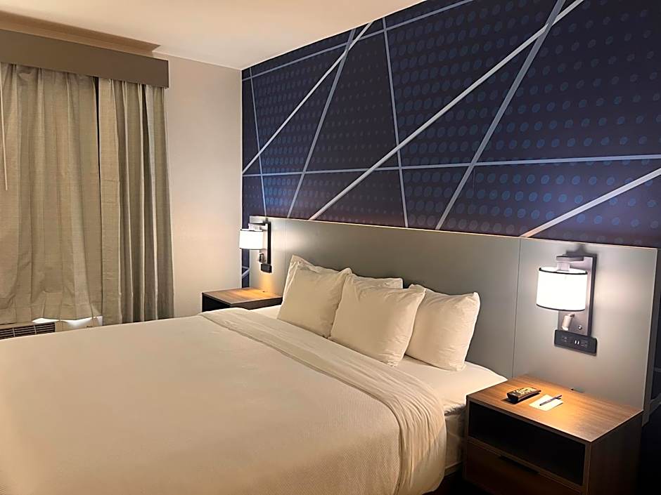 Comfort Suites Airport Louisville