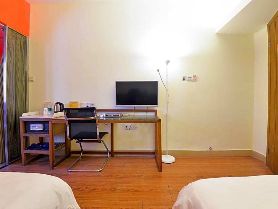 Liwan Lake Garden Inn