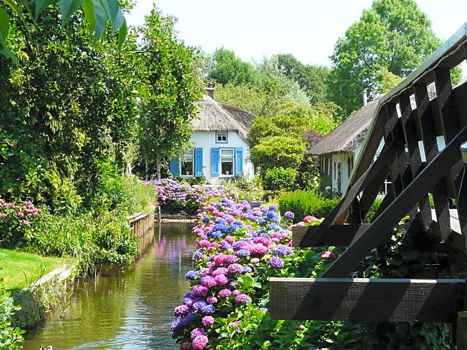 B&B De Galeriet Giethoorn