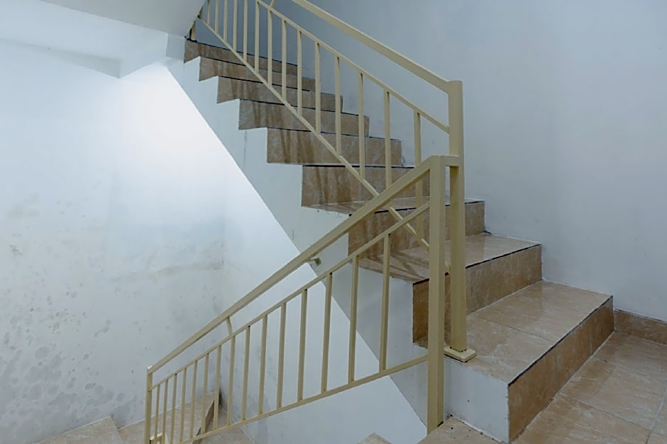 RedDoorz @ Graha Cemerlang Maros