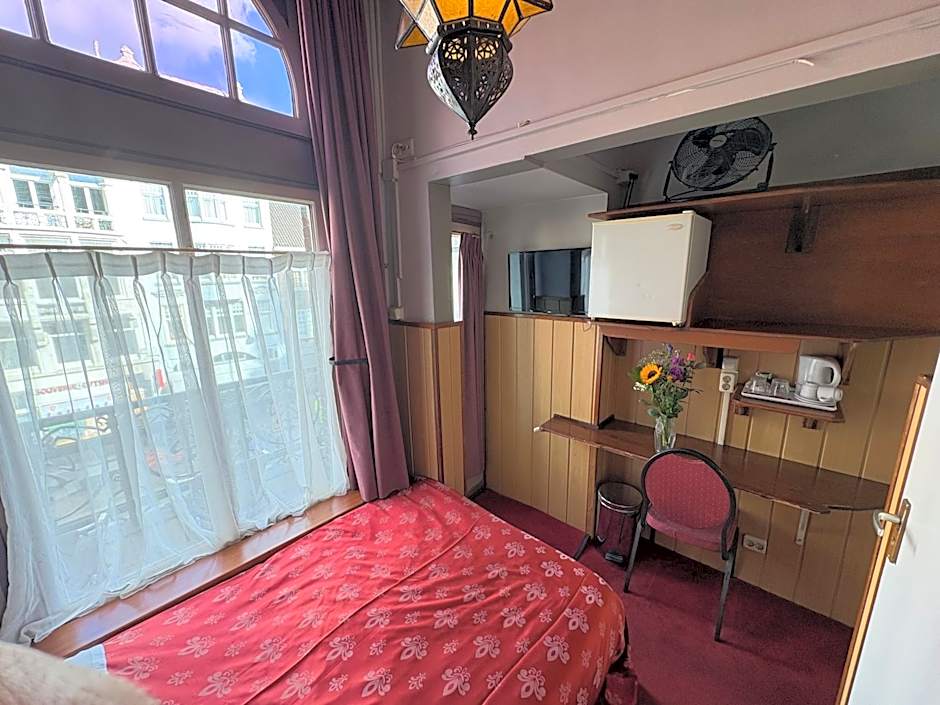Nadia Hotel
