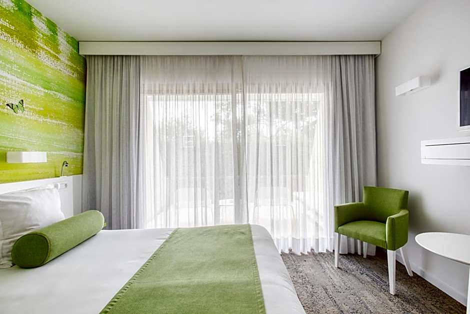 Hotel Restaurant La Vague de Saint Paul & Spa