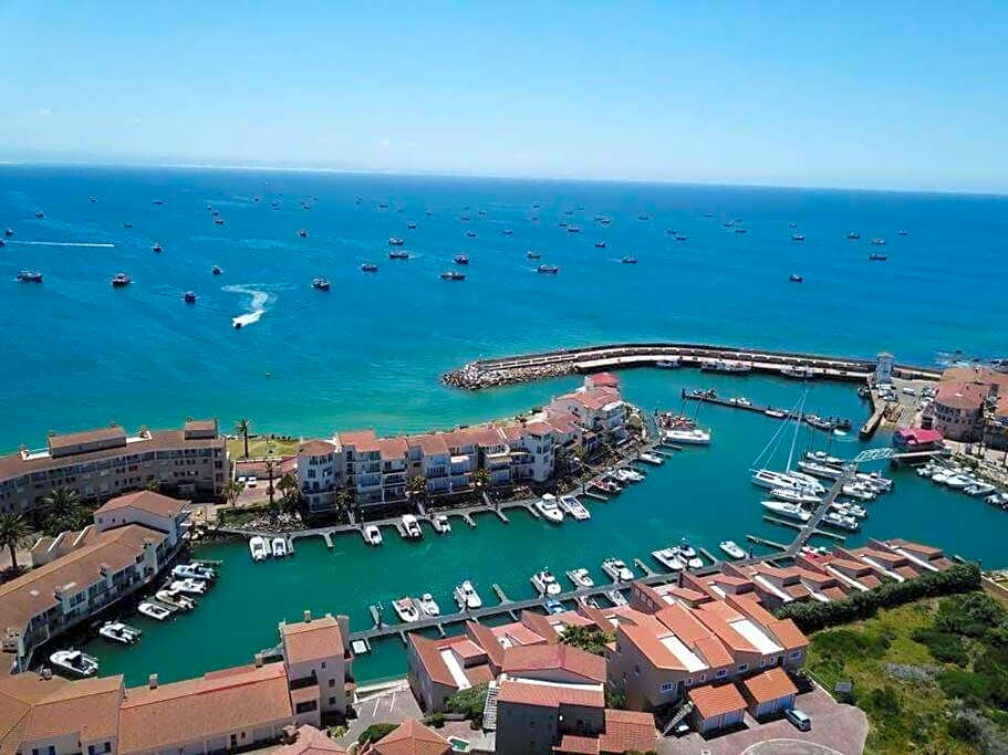 Jeffreys Bay - Life on the Canals