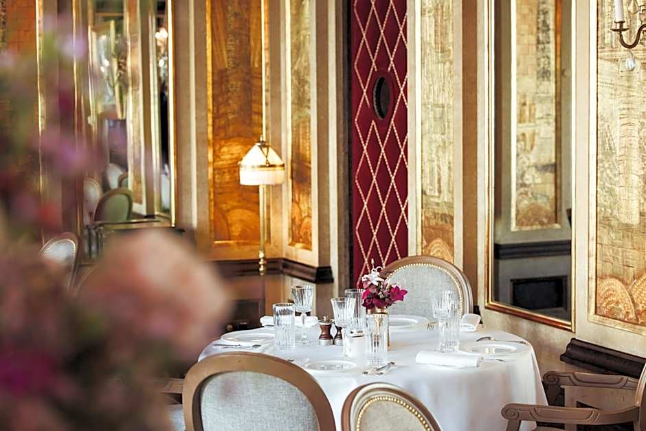 Hotel Barriere Le Fouquet's