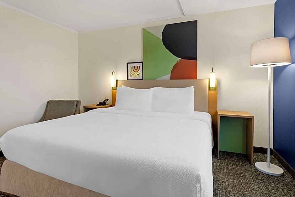 Spark by Hilton Daleville Roanoke North