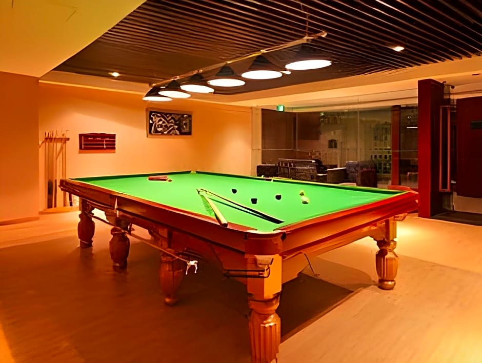 Days Hotel and Suites Yangjiang