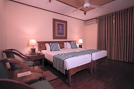 Deluxe Twin or Double Room with 10% off on Food & Beverage
