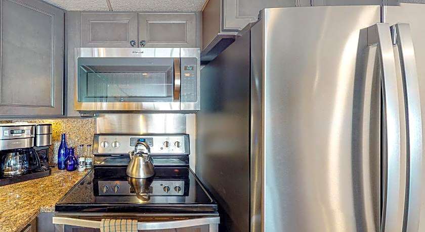 Marigot Beach Suites