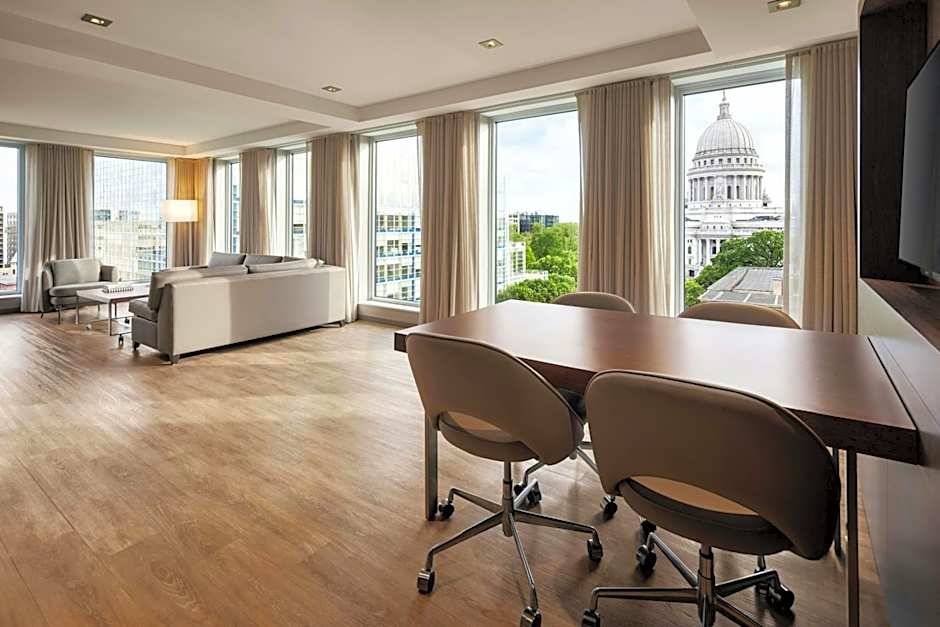 AC Hotel Madison Downtown