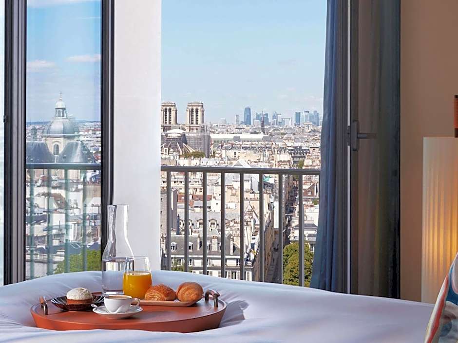 SO/ Paris Hotel