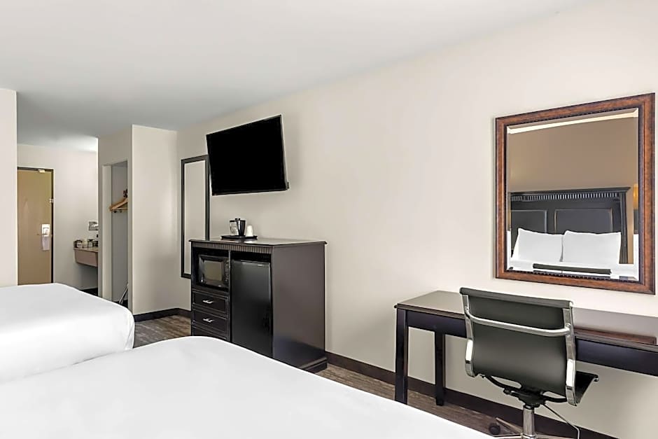 Best Western Saluki Inn