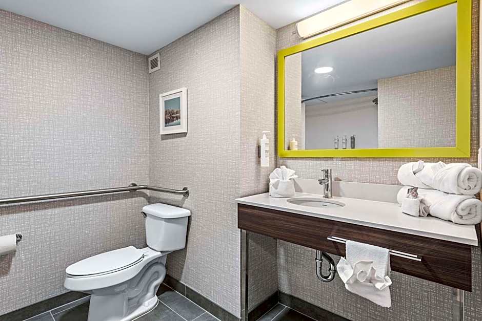 Hampton Inn By Hilton Columbus-North