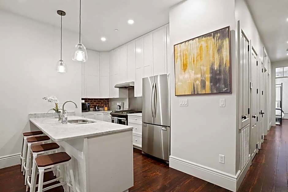 Group-friendly Suite Near Bourbon Street