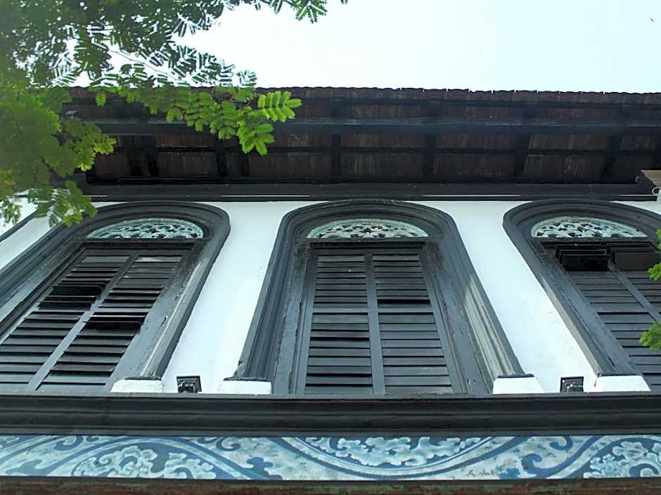 The Happy 8 Retreat @ Old Town