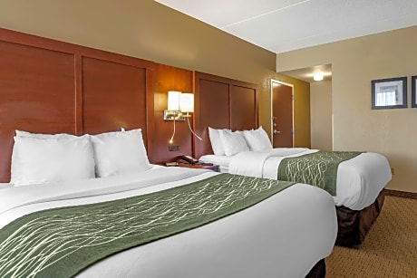 Queen Suite with Two Queen Beds - Non-Smoking