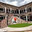 TARAMURI HOTEL & TOURS