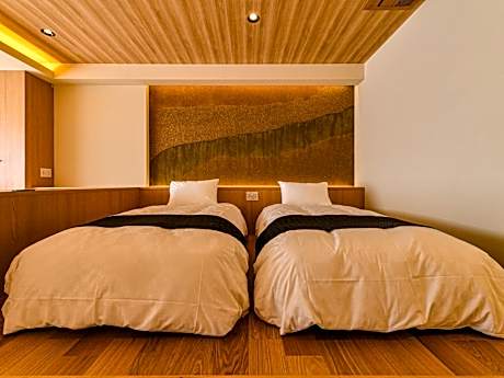Superior Twin Room with Garden View