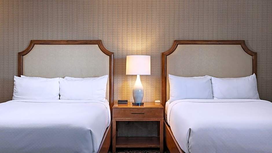 Redondo Beach Hotel, Tapestry Collection by Hilton