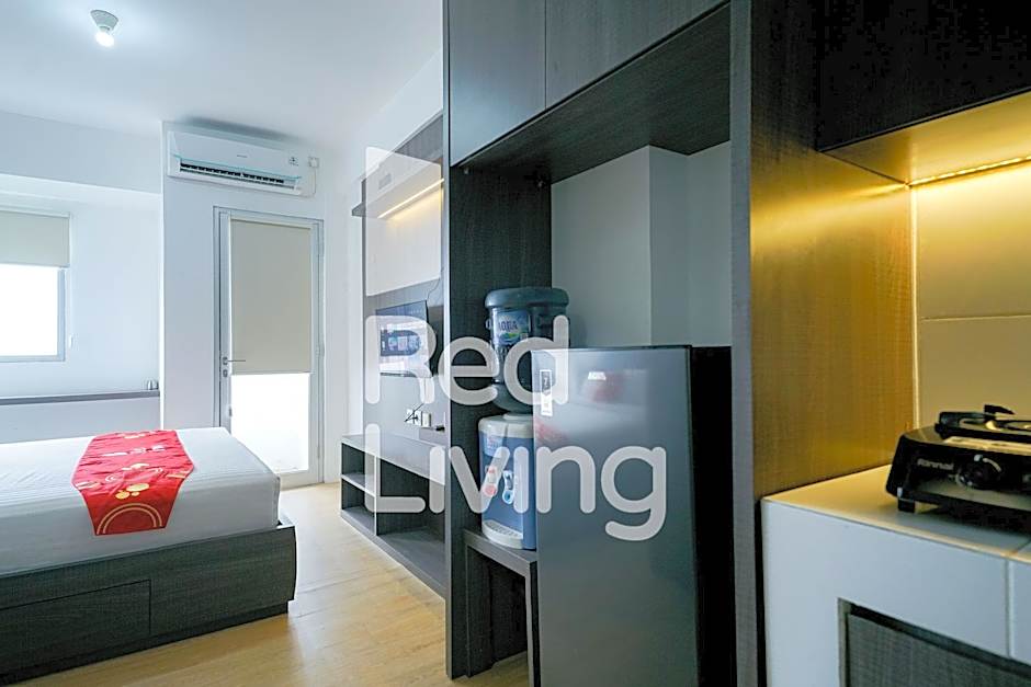 RedLiving Apartemen Gunung Putri Square - Sansan Room