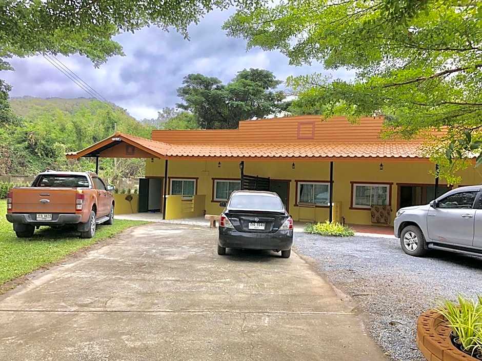 Maleena Garden at Lam Takhong Riverside