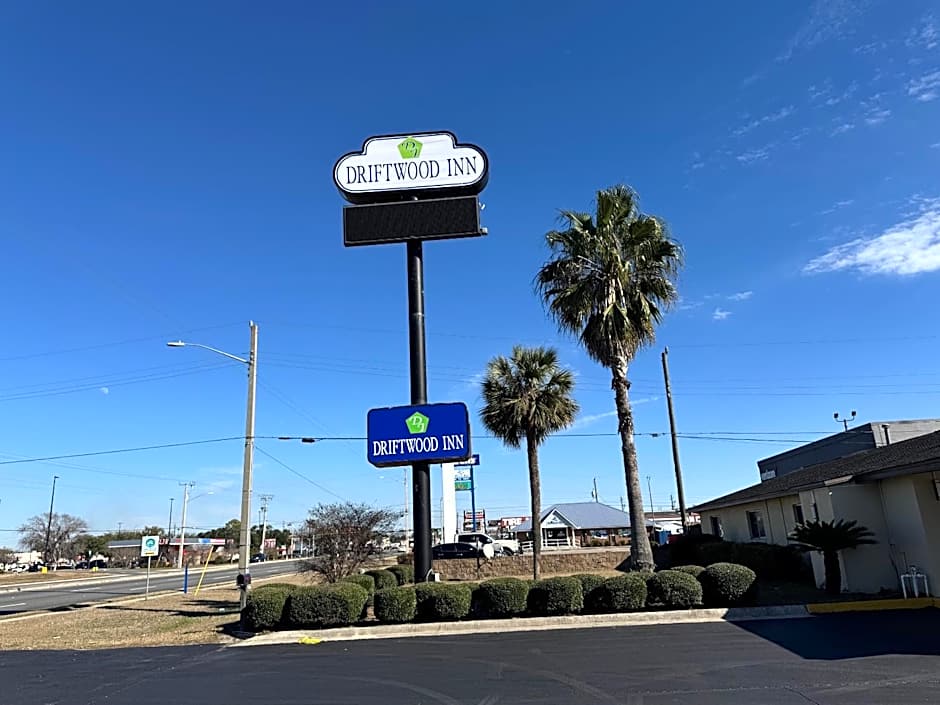 Driftwood Inn - Lake City