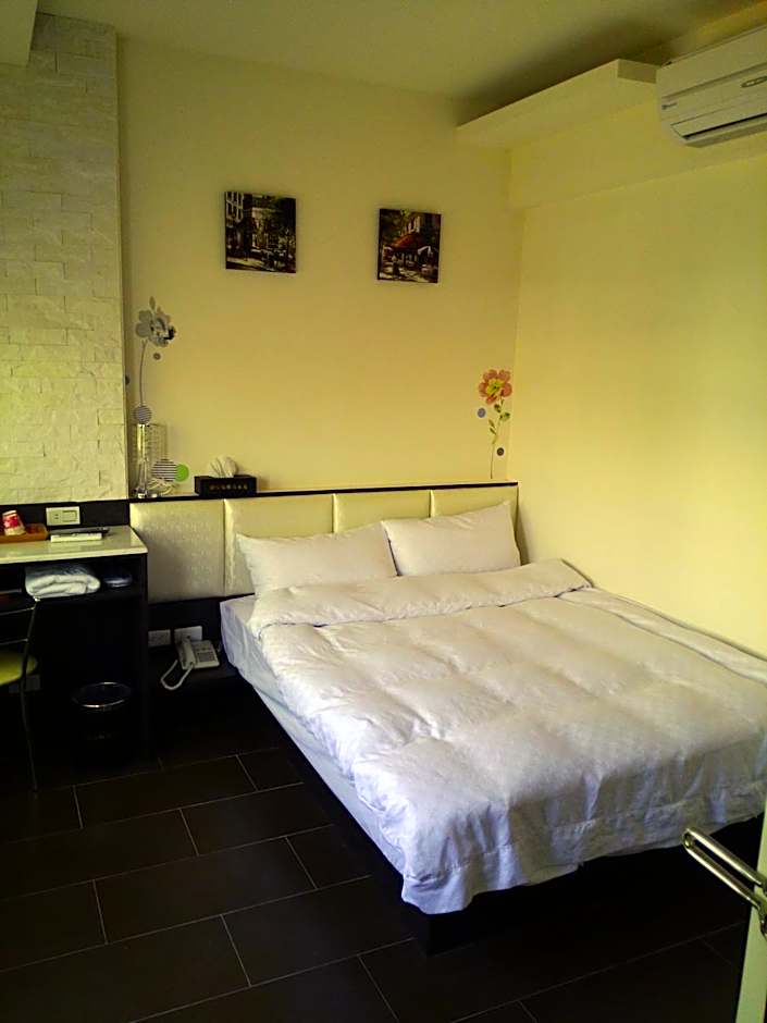 Photo 1 of 18 of Double Room