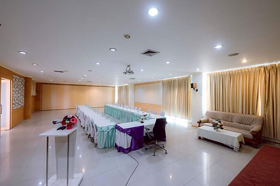 Morakot Twin Chumphon