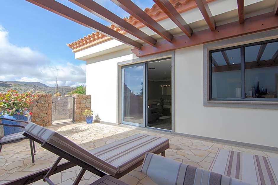 Casa León Royal Retreat