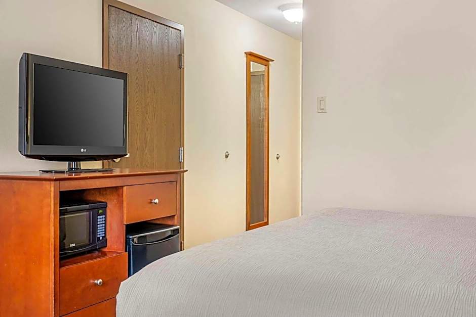Quality Inn Airport
