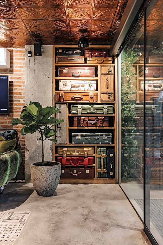 ONE66 Hotel