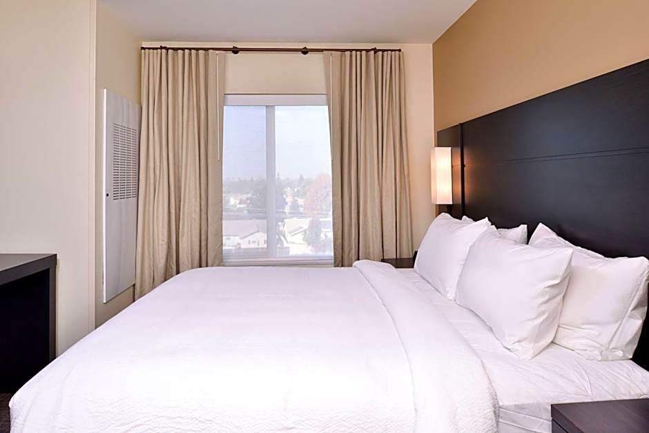 Residence Inn by Marriott Bakersfield West