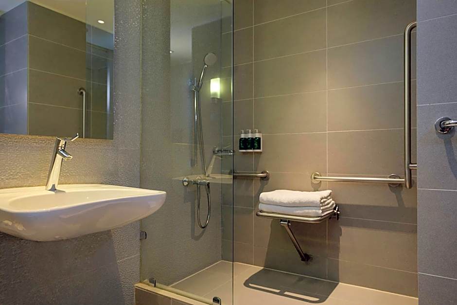 Courtyard by Marriott Santiago Las Condes